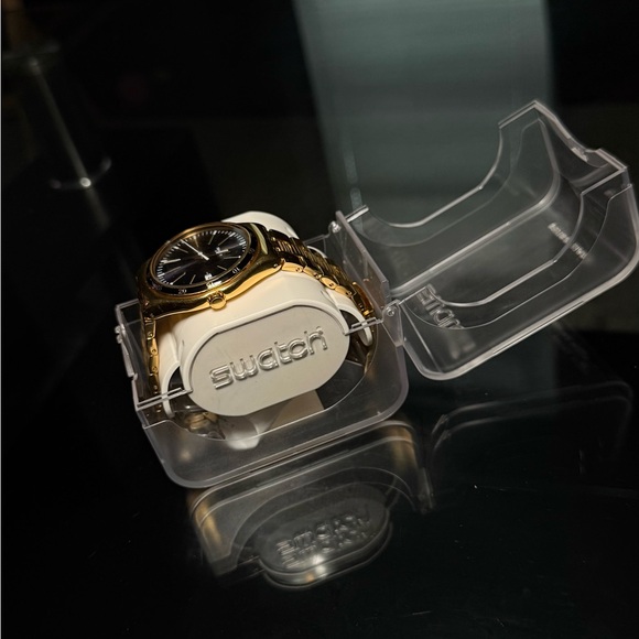 Swatch Gold and Black Watch - Picture 1 of 8